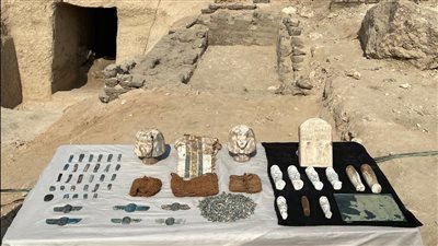 اكتشاف دفنات عائلية لأول مرة من عصر الانتقال الثاني بالأقصر