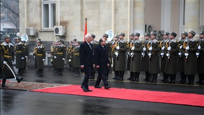 مراسم استقبال رسمية للرئيس السيسي في القصر الرئاسي بأرمينيا