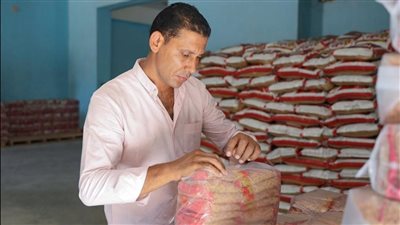 شباب جهاز تنمية المشروعات يساهمون في توفير السلع الغذائية بالمحافظات