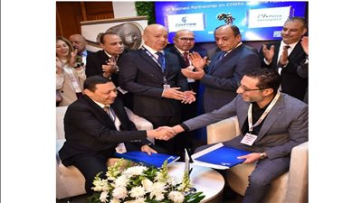 مصر للطيران للصيانة توقع عقد شراكة مع «بترا» الأردنية