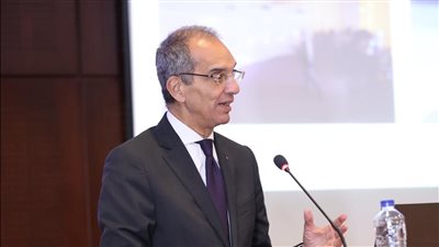 وزير الاتصالات: حريصون على توفير بيئة محفزة للإبداع فى صناعة الألعاب الرقمية 