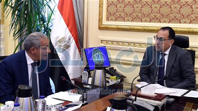 رئيس الوزراء: إنشاء مستودعات إستراتيجية لتخزين السلع الأساسية يُمثل أولوية للدولة المصرية