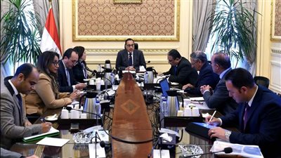 رئيس الوزراء يبحث إتاحة المزيد من المحفزات لزيادة الصادرات الغذائية