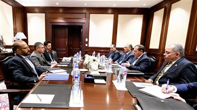 «الملا» يبحث سبل تعزيز التعاون المشترك مع بيكر هيوز العالمية