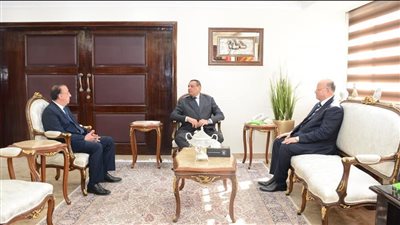 التنمية المحلية: تطوير هيئتي النقل العام بالقاهرة والإسكندرية بتكلفة 2 مليار جنيه 