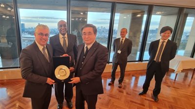 رئيس اقتصادية قناة السويس يبحث التعاون مع بنك MUFG الياباني 