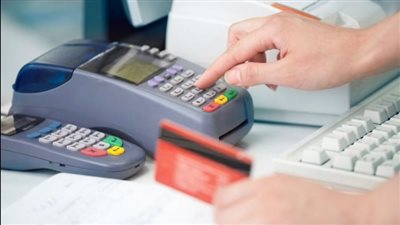 الحكومة تكشف حقيقة وقف صرف الدعم الاستثنائي على البطاقات التموينية 