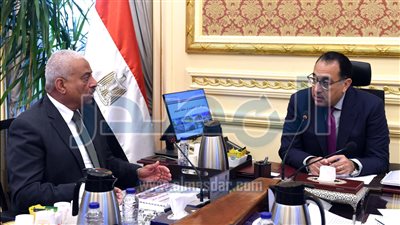 رئيس الوزراء يوجه بتوفير 350 مليون جنيه لتطوير المناطق غير المخططة بالسويس
