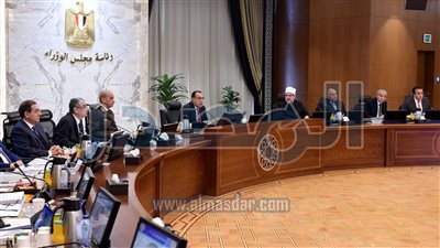 الحكومة توافق على مد فترة التعاقدات الإدارية المبرمة بكافة أنواعها 6 أشهر
