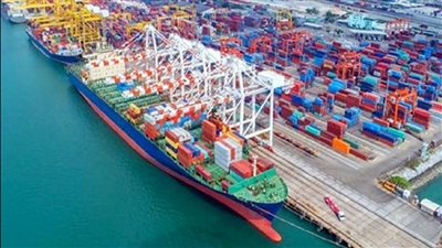 تداول 11 ألف طن بضائع عامة ومتنوعة بموانئ البحر الأحمر