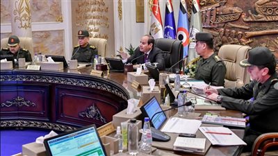 الرئيس السيسي يشهد اختبارات المتقدمين للالتحاق بعدد من وظائف «النقل»
