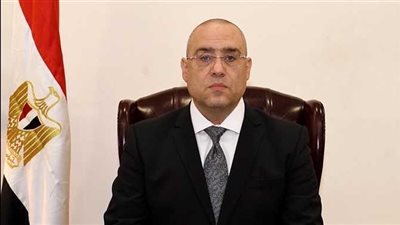 وزير الإسكان يوجه مسئولي المدن الجديدة بتكثيف الجولات الميدانية لدفع العمل بالمشروعات 