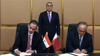 «مدبولي» يشهد توقيع 3 مذكرات تفاهم مع شركات قطرية بمجال الرعاية الصحية