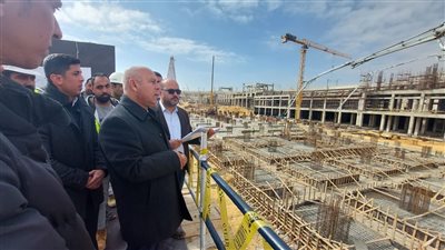 وزير النقل يتابع معدلات تنفيذ المرحلة الثالثة من مشروع القطار الكهربائي الخفيف