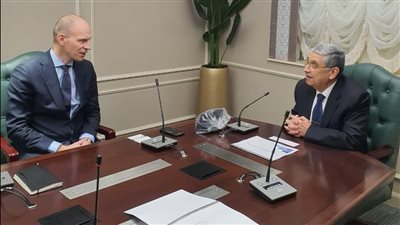 وزير الكهرباء يبحث سبل التعاون مع شركة كوبنهاجن للبنية التحتية 