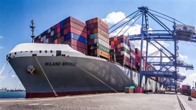 تداول 26 سفينة حاويات وبضائع بميناء دمياط خلال 24 ساعة