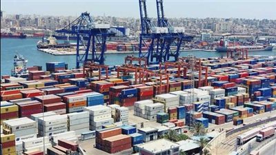 تداول 42 ألف طن بضائع بموانئ البحر الأحمر