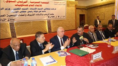 وزير الزراعة: نتطلع لزيادة دور التعاونيات بالمشروعات العملاقة في مصر