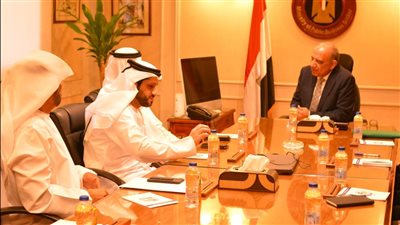 وزير قطاع الأعمال يبحث إقامة مصنع لإنتاج الألمنيوم بالشراكة مع «الإمارات العالمية»