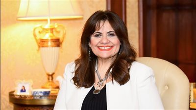 «الهجرة» تعلن تحديث تطبيق «سيارات المصريين بالخارج»