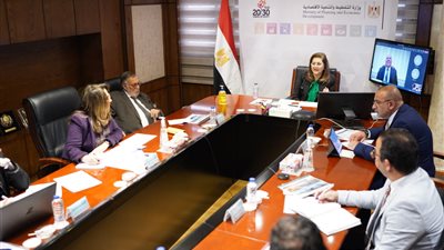 وزيرا التخطيط والنقل يناقشان الخطة الاستثمارية لعام 2023-2024