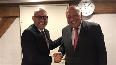 وزير الخارجية يلتقي السكرتير التنفيذي لإتفاقية الأمم المتحدة لتغير المناخ 