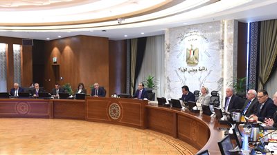 رئيس الوزراء يوجه باستمرار الرقابة على منافذ ومعارض بيع السلع