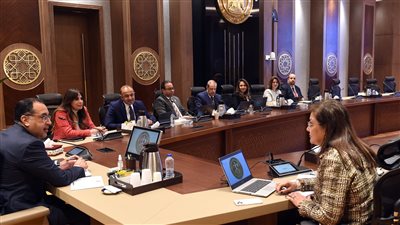 رئيس الوزراء يستكمل استعراض مقترح الخطة الاستثمارية للعام المالي 2023- 2024