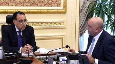 مدبولي يتابع التوجهات المستقبلية لدعم قطاع المشروعات الصغيرة حتى 2026