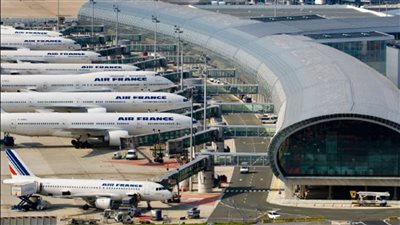 «الطيران المدني الفرنسي» يطلب إلغاء الرحلات في 4 مطارات بسبب الإضرابات