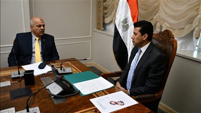 وزير الرياضة يناقش استعدادات استضافة بطولة العالم للرماية