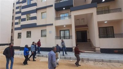 مسئولو «الإسكان» يتفقدون وحدات مبادرة «سكن كل المصريين»  بالعبور الجديدة