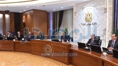 الحكومة توافق على تعديل قواعد استيراد السيارات للمصريين في الخارج