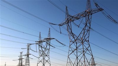 «الكهرباء» توقع عقد تدعيم الشبكة بأسيوط باستثمارات 823 مليون جنيه 