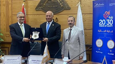 جائزة مصر للتميز الحكومي تتابع عملية التحكيم النهائية للجوائز الداخلية بجامعة بنها