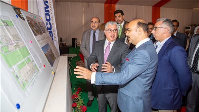 باستثمارات 110 مليون دولار.. وضع حجر أساس مصنع فليكس- مصر الهندي بالسخنة