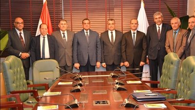 بـ662 مليون جنيه.. توقيع عقد تأثيث 329 مجمعًا خدميًا بقرى «حياة كريمة»