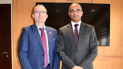 نائب وزير الإسكان يبحث مع سفير التشيك التعاون بقطاع المياه والصرف الصحي