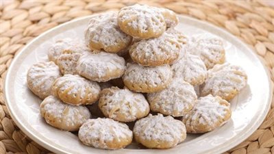 «التموين» تطرح «كعك العيد» في المجمعات الاستهلاكية بتخفيضات 25% 