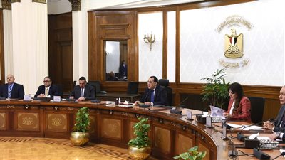 رئيس الوزراء يوجه بتفعيل غرف الطوارئ والأزمات خلال إجازة عيد الفطر