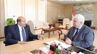 وزير التعليم العالى يدعو طلاب الجامعات لسرعة تقديم مشروعات تحافظ على البيئة