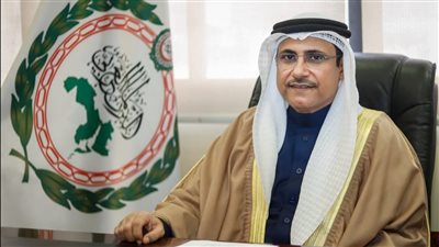 البرلمان العربي: نقدر جهود مصر في إجلاء الرعايا العرب والأجانب من السودان