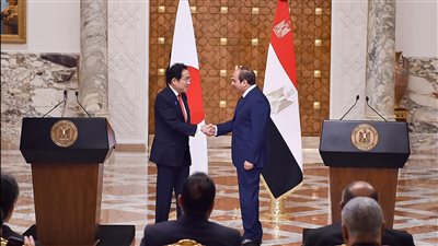 السيسي يستقبل رئيس الوزراء الياباني بقصر الاتحادية