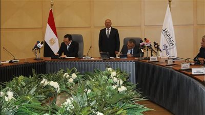 توقيع عقد بناء سفينتين متعددتا الأغراض لصالح شركة القاهرة للعبارات