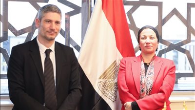 وزيرة البيئة: مشروع مخلفات السفن يقدم استثمارات بـ150 مليون دولار لقناة السويس