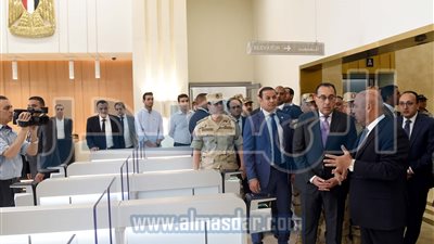 رئيس الوزراء يتفقد مقر وزارة النقل بالعاصمة الإدارية الجديدة