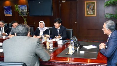 رئيس هيئة الاستثمار يبحث خطط «سامسونج» التوسعية بالسوق المصري