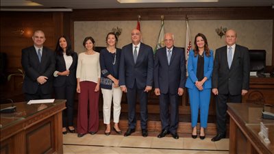 «تنمية المشروعات» يتعاون مع محافظة الجيزة لتطوير منطقتى ميت عقبة وأرض اللواء