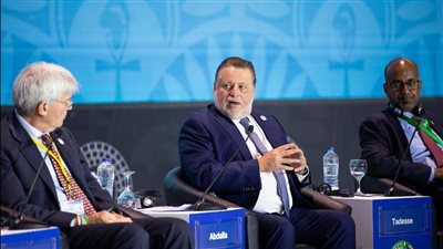 محافظ البنك المركزي يشهد إصدار تقرير آفاق الاقتصاد الأفريقي لعام 2023