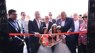 وزير الاتصالات: إقامة 70 برج محمول بالوادى الجديد خلال العام الجارى